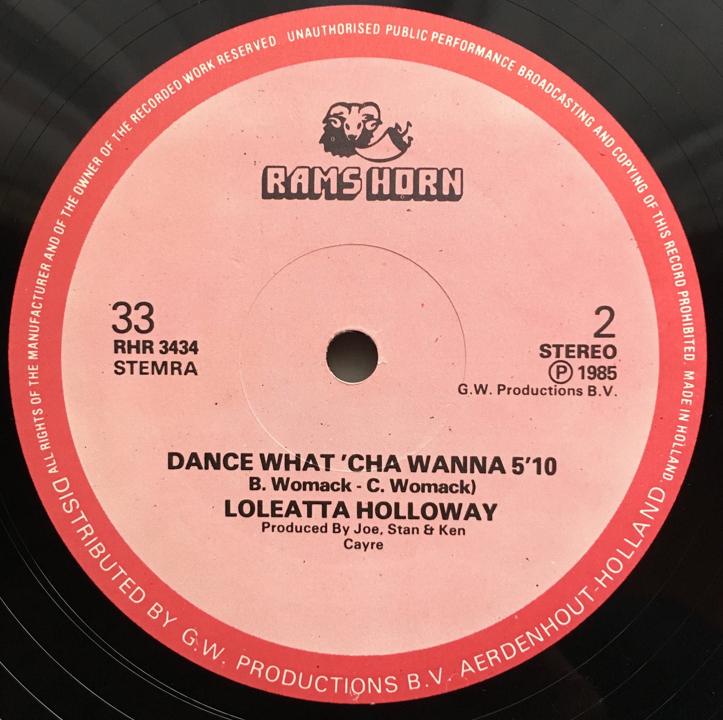 Loleatta Holloway – Hit And Run (Special R.E.M.I.X.E.D. Version) - monads records