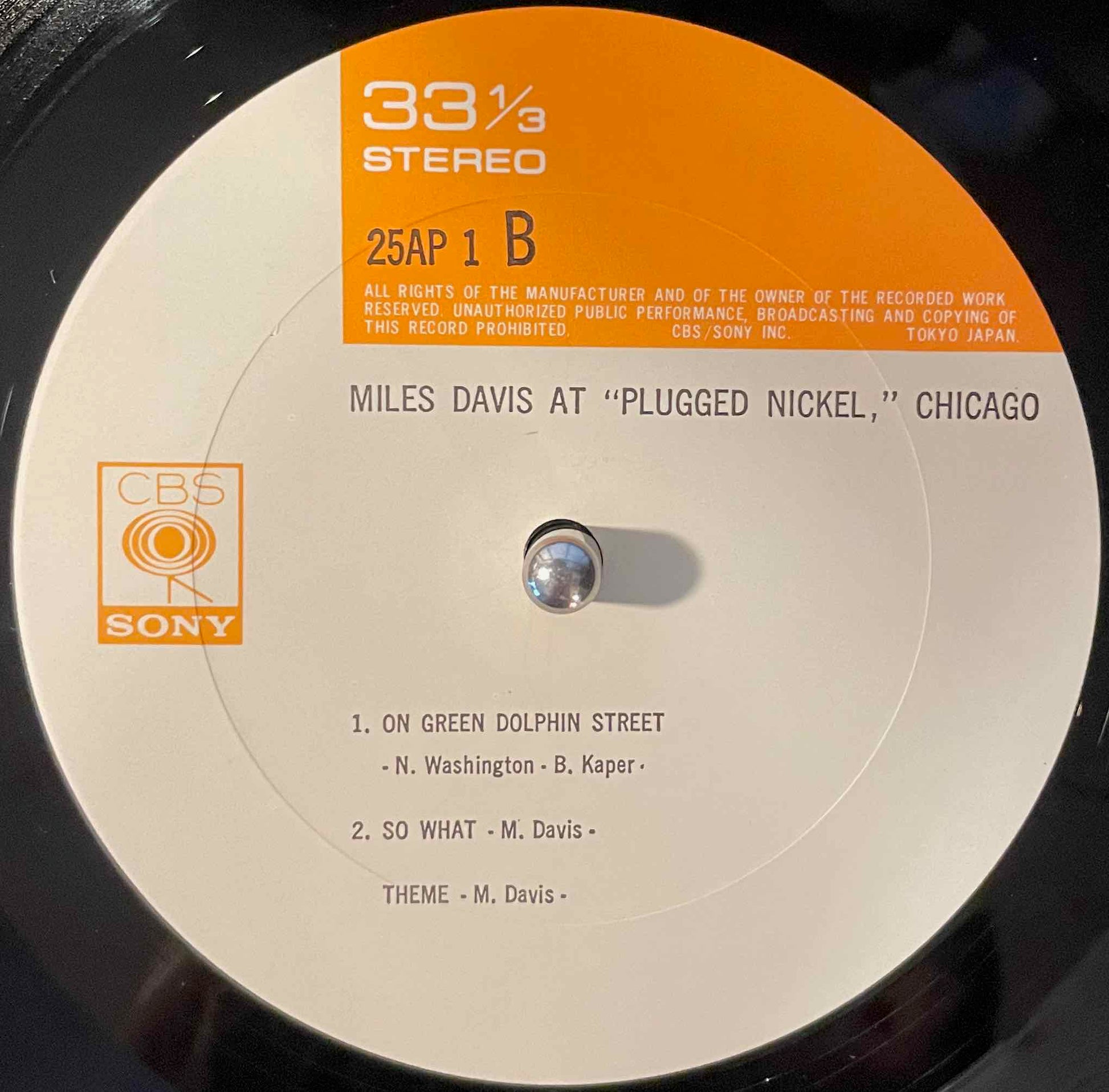 Miles Davis – Miles Davis At Plugged Nickel, Chicago LP label image back