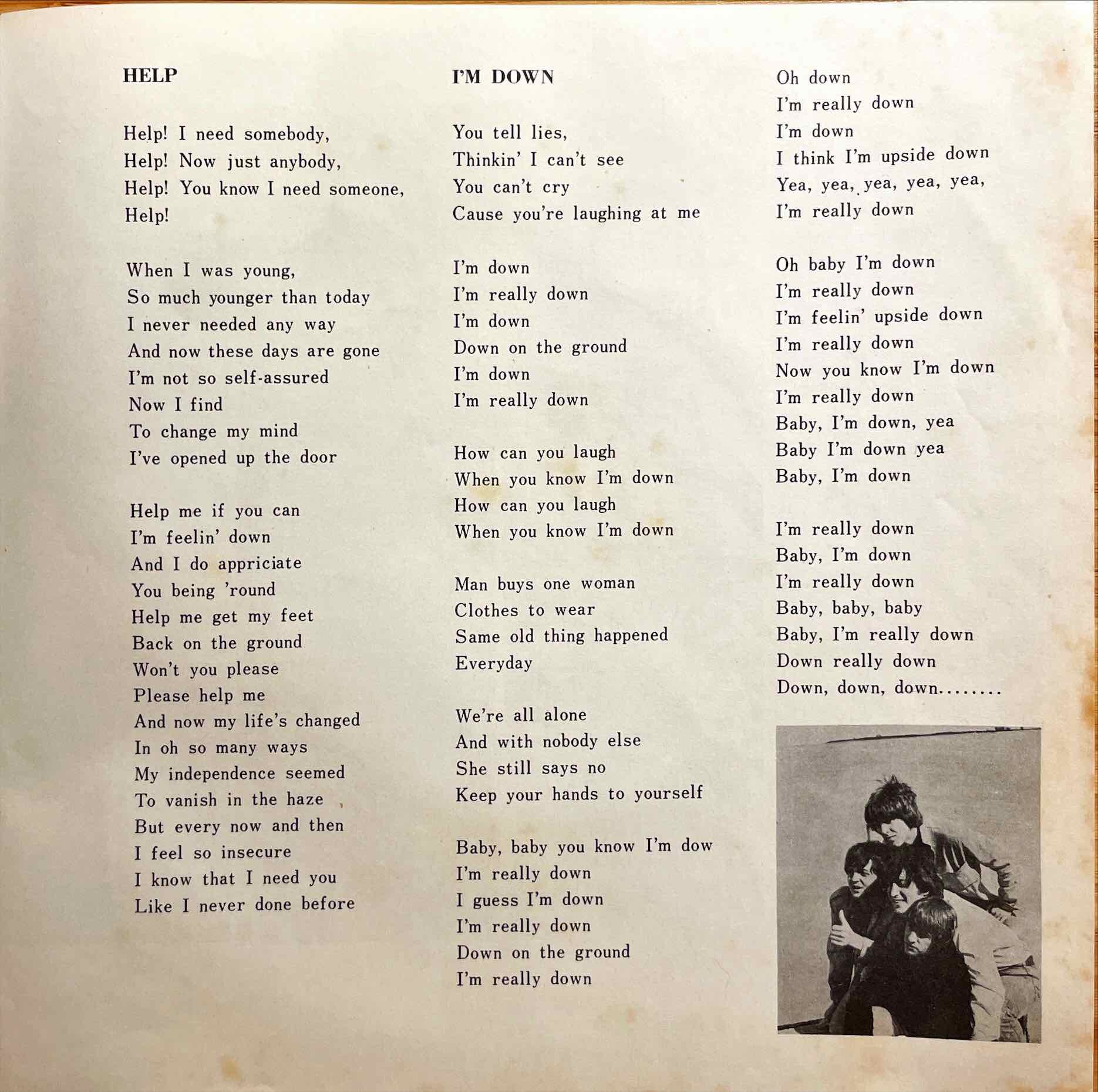 The Beatles = ビートルズ– Help! / I'm Down = ヘルプ / アイム・ダウン 7 inch single sleeve image inside left
